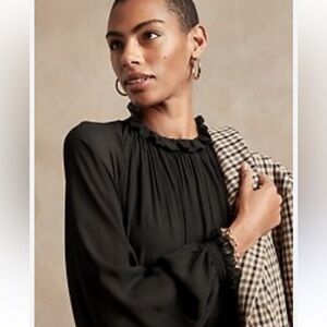 Cloth & Stone Black Blouse XS Gathered Neck Flowy Peasant Dark Cottagecore